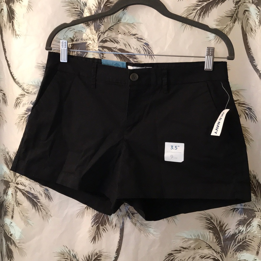 🆕Old Navy black shorts
